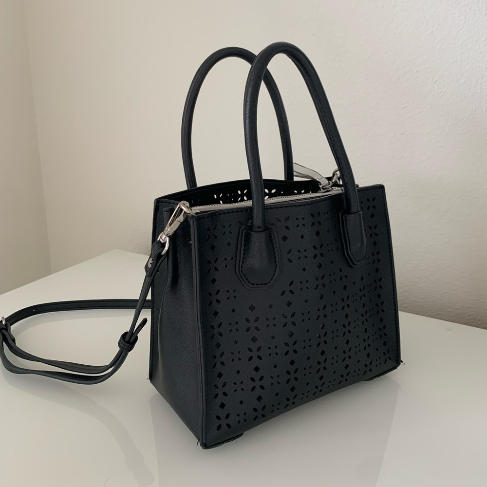 black tote crossbody bag purse